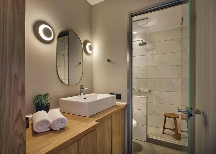 Lejlighed Oceanis Luxury With Private Heated Pools And Sea View Kypseli