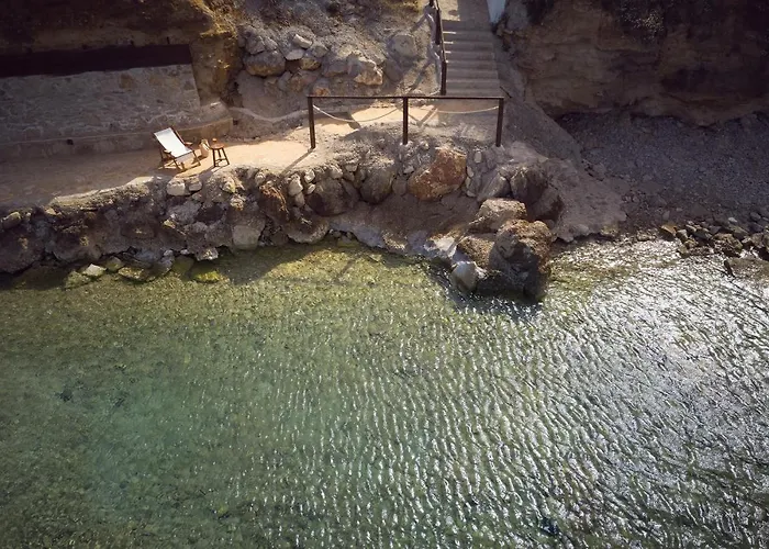 Oceanis Luxury With Private Heated Pools And Sea View