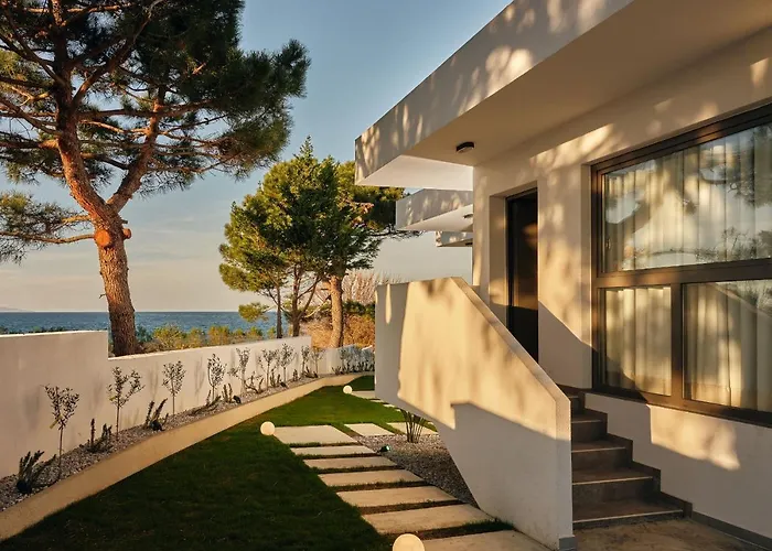 Διαμέρισμα Oceanis Luxury With Private Heated Pools And Sea View Κυψέλη